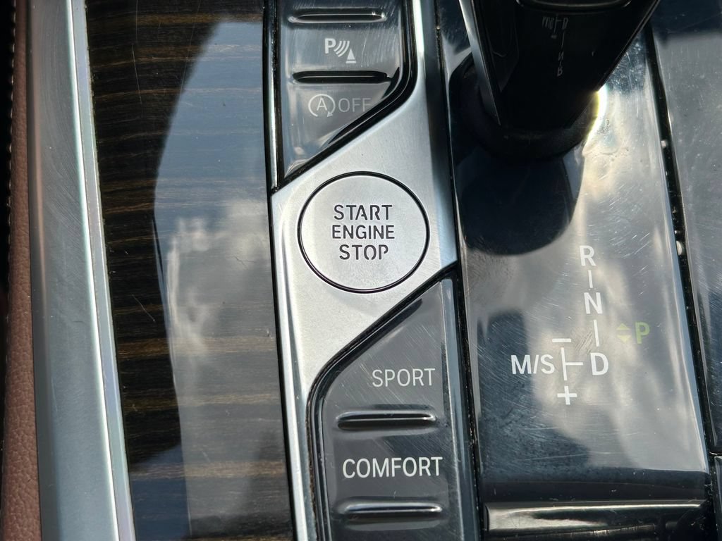 Used 2020 BMW X5 sDrive40i w/ Executive Package RWD image 32