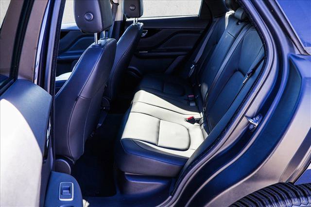 Used 2017 Jaguar F-PACE AWD/4WD image 23