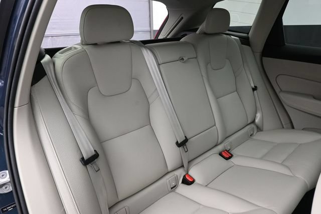 Used 2023 Volvo XC60 B5 Plus w/ Climate Package AWD/4WD image 30