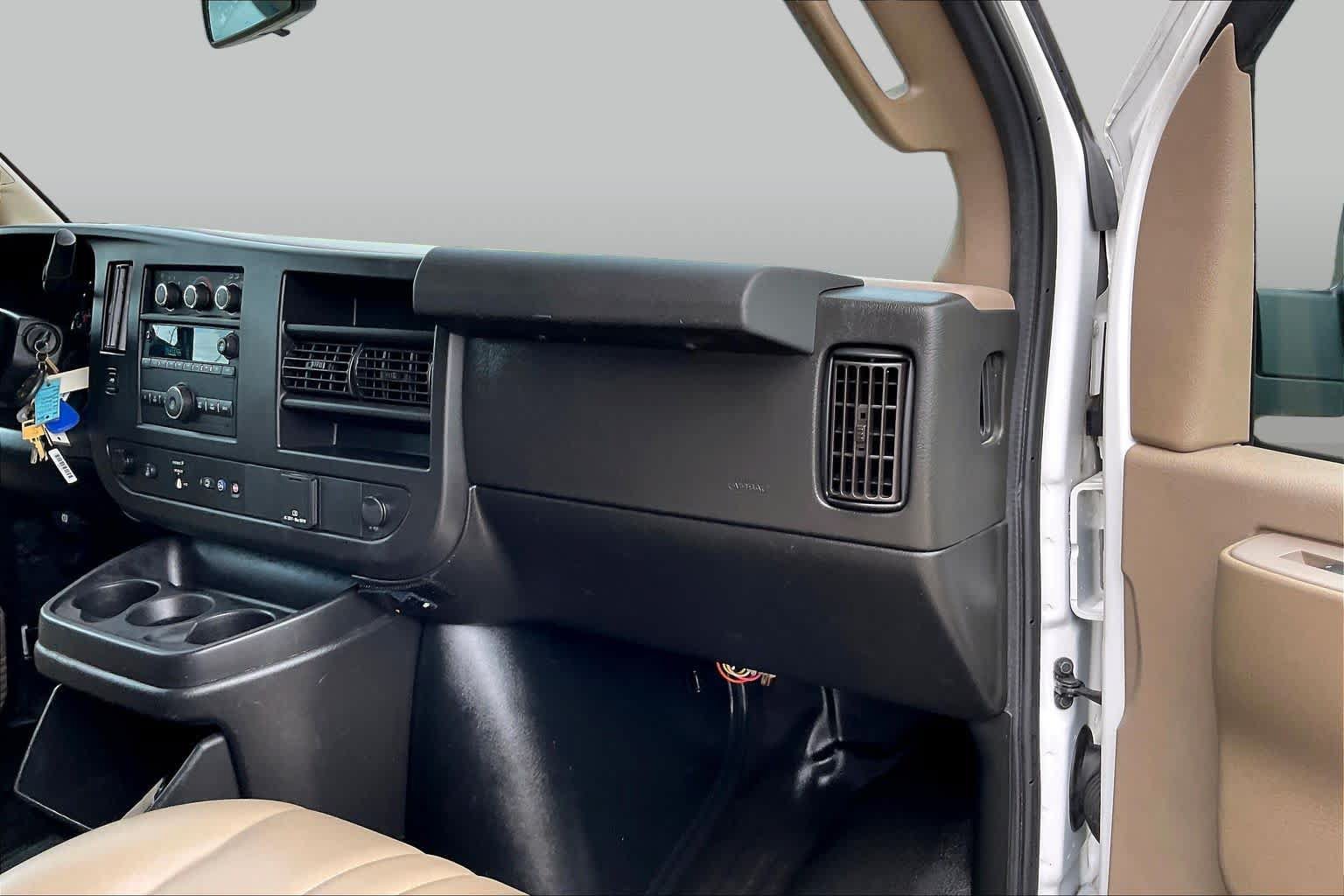 Used 2021 Chevrolet Express 2500 w/ Driver Convenience Package RWD image 15