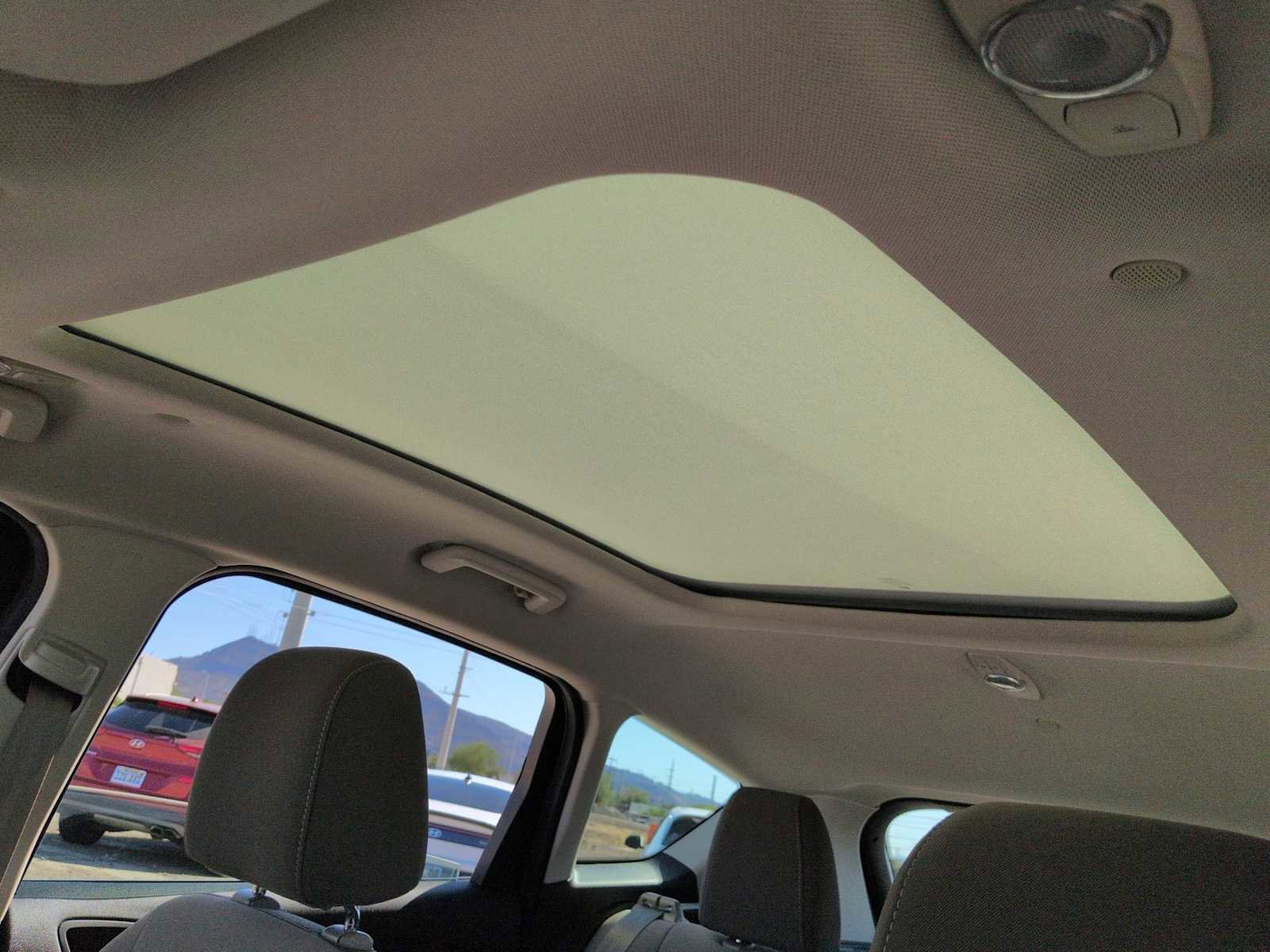 Used 2013 Ford C-MAX SE FWD image 20