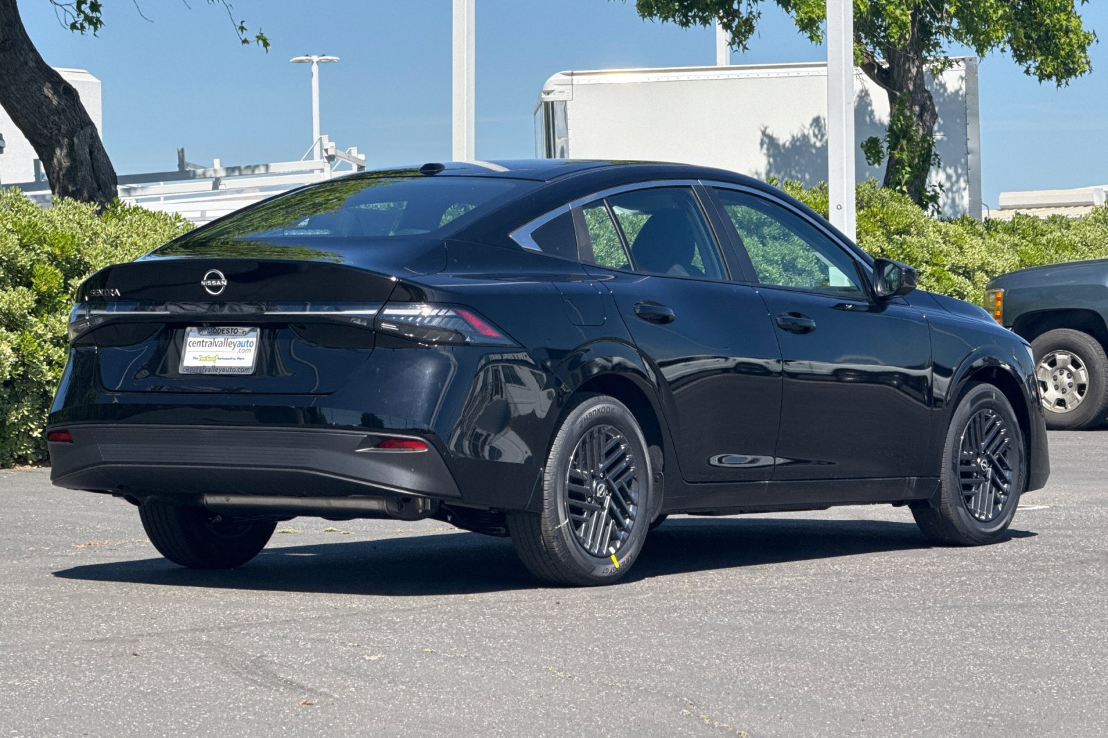 New 2026 Nissan Sentra SV w/ SV Convenience Package FWD image 4