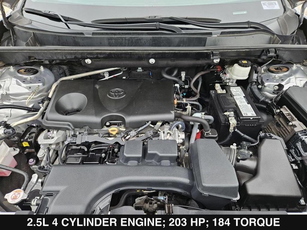 Used 2022 Toyota RAV4 LE FWD image 32