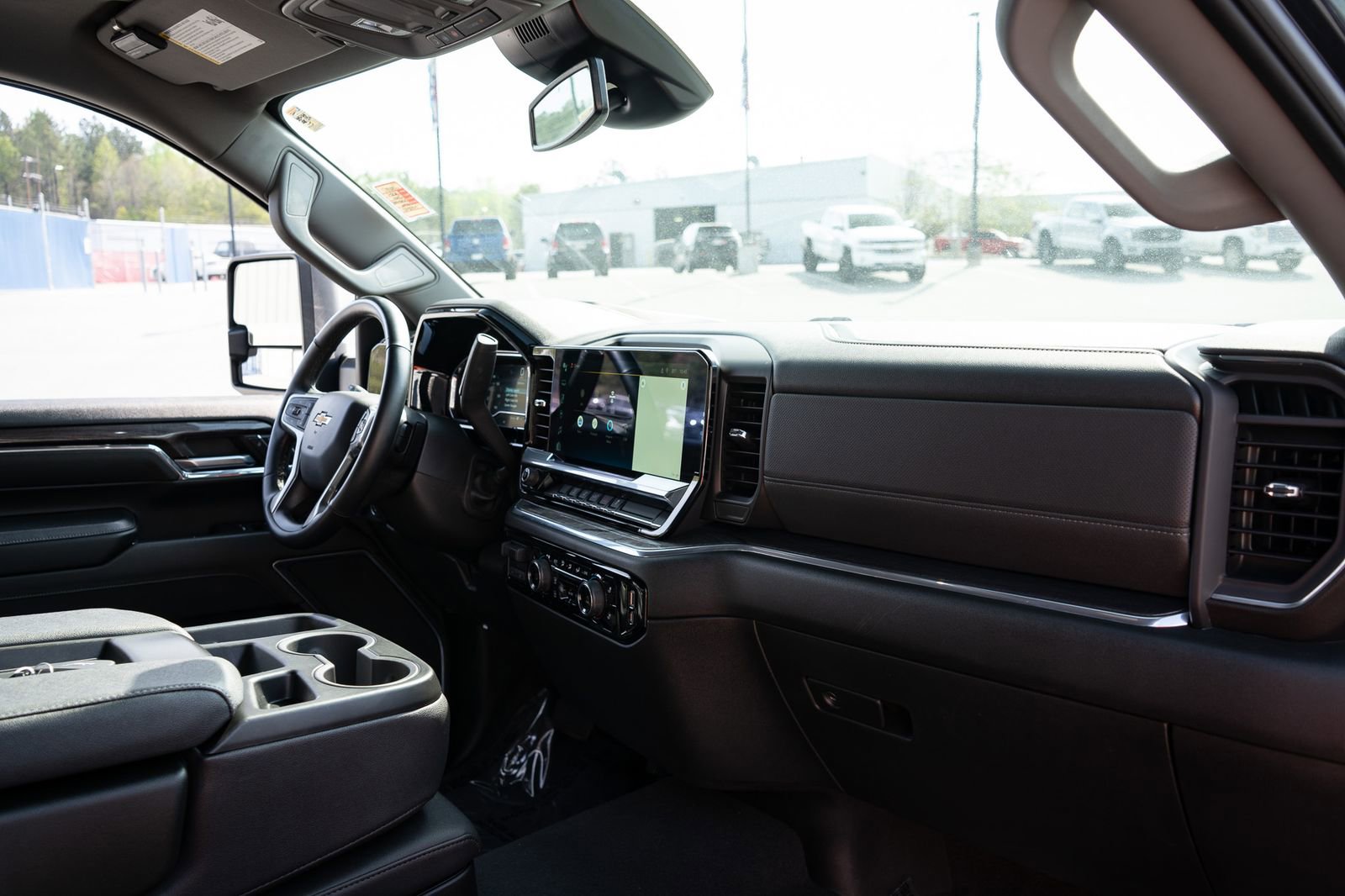 Used 2024 Chevrolet Silverado 2500 LTZ AWD/4WD image 21