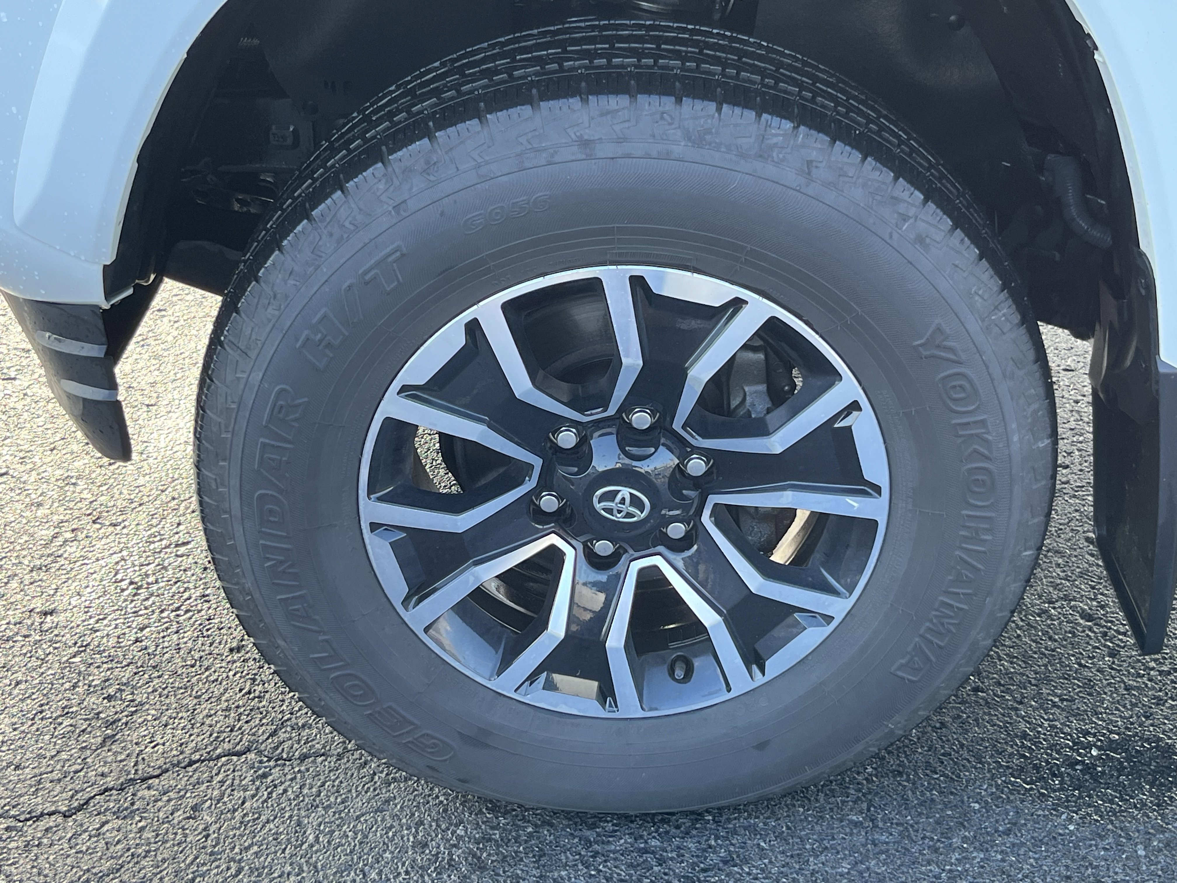 Used 2023 Toyota Tacoma TRD Sport image 11