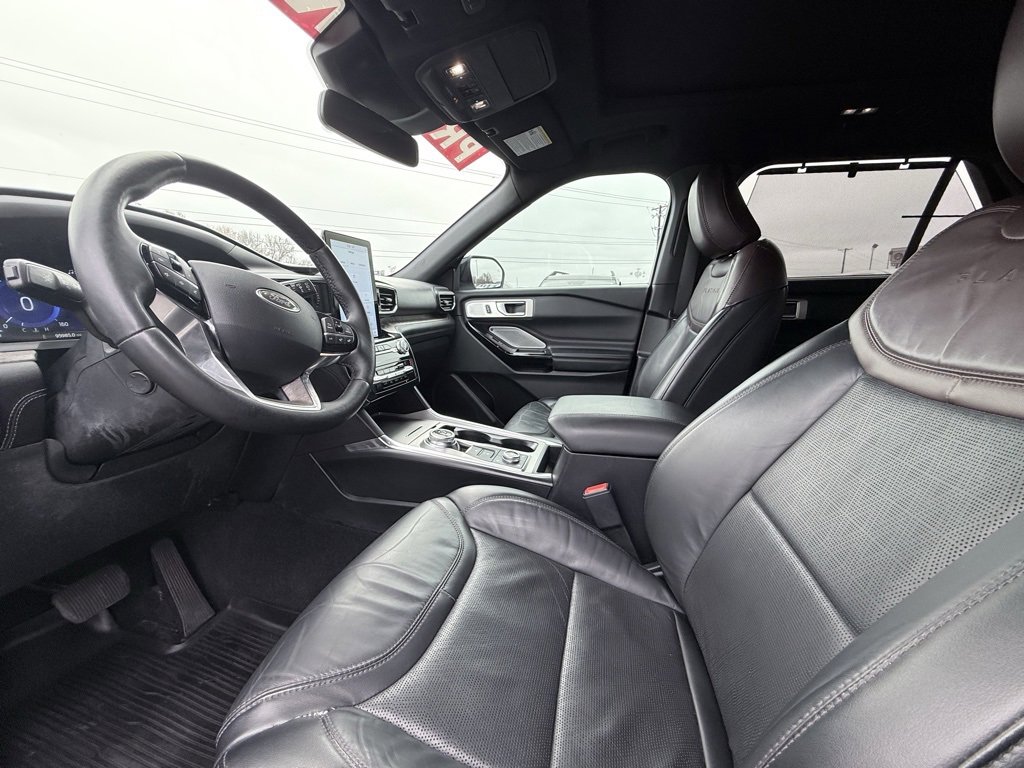 Used 2021 Ford Explorer Platinum w/ Equipment Group 601A image 9
