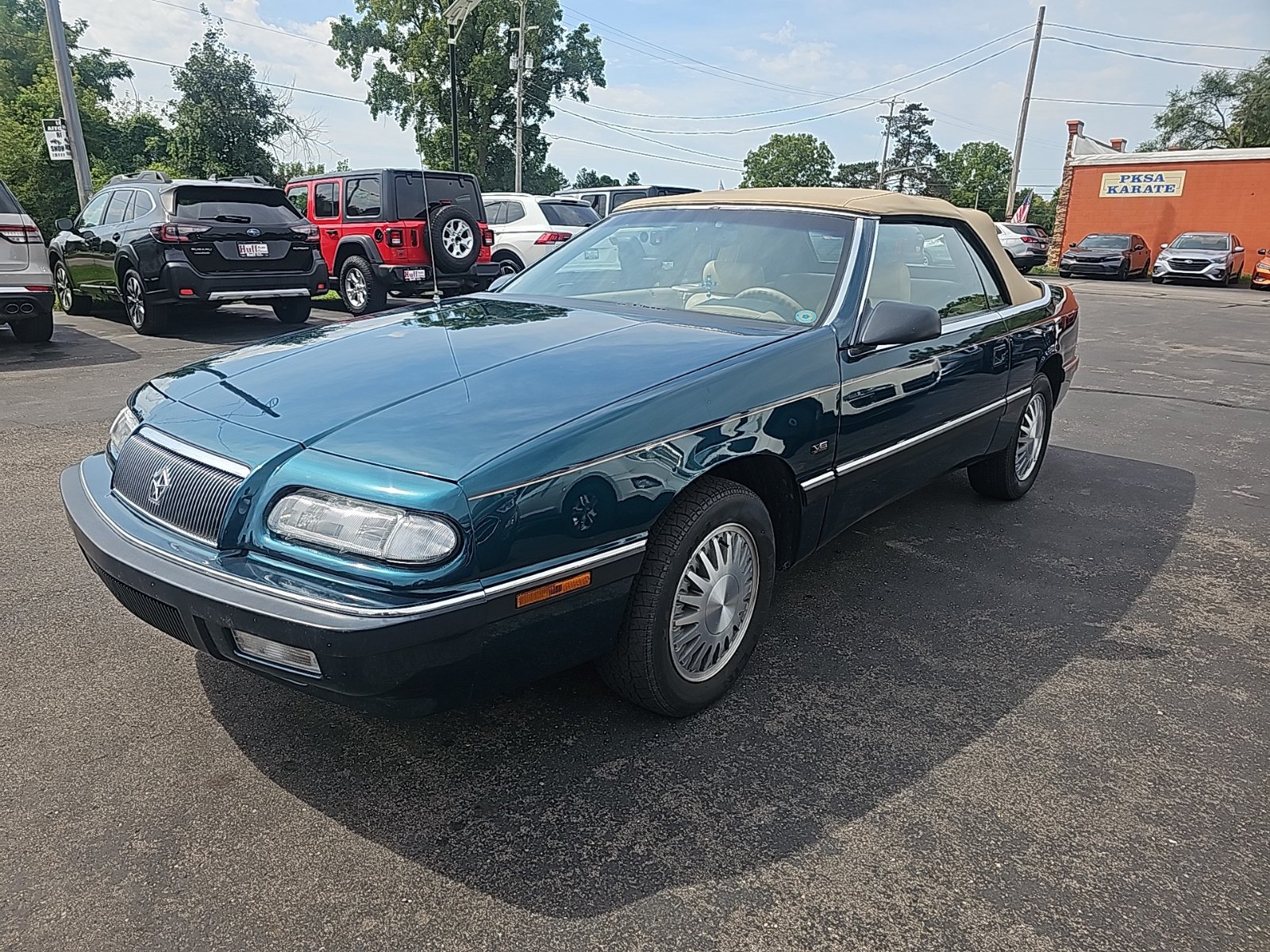 Used 1993 Chrysler LeBaron LX FWD image 1