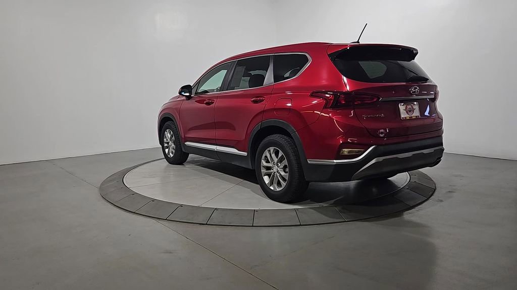 Used 2020 Hyundai Santa Fe SE image 3