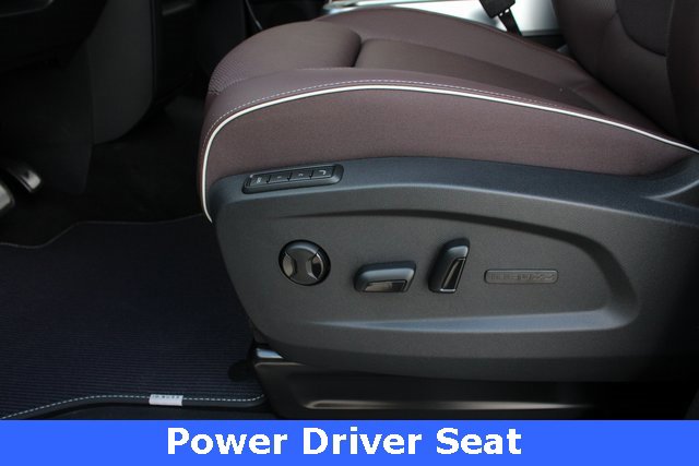 New 2025 Volkswagen ID. Buzz Pro S image 4