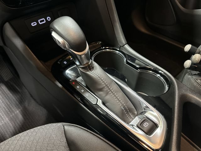 Used 2023 Buick Encore GX Select w/ Sport Touring Package AWD/4WD image 27
