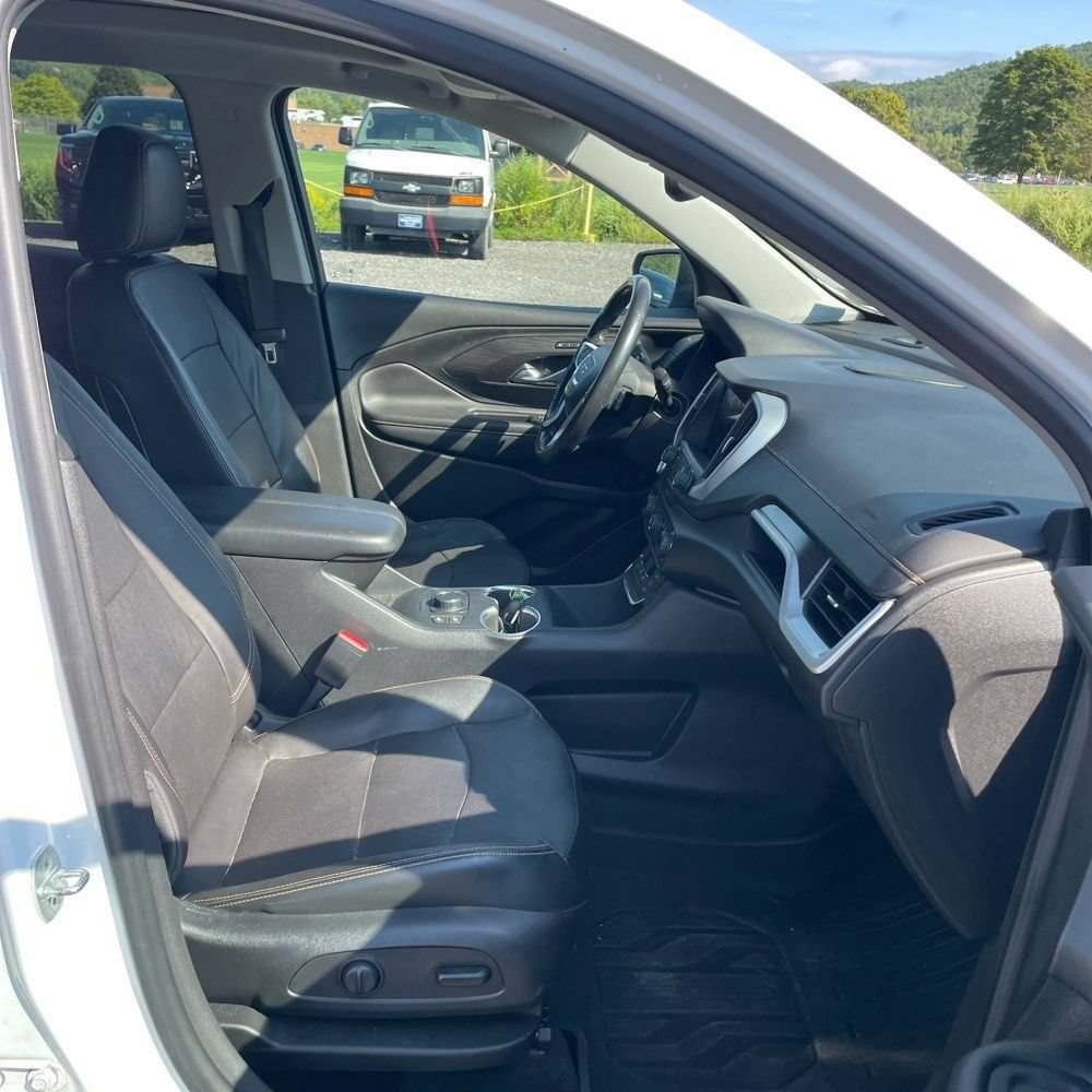 Used 2020 GMC Terrain SLT w/ Preferred Package AWD/4WD image 6
