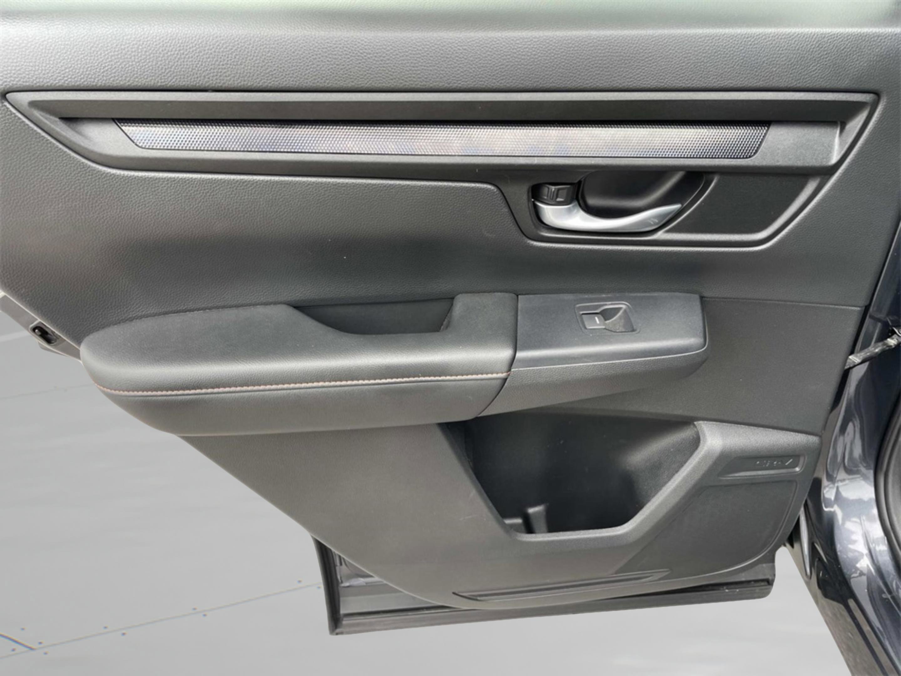 Used 2024 Honda CR-V Sport image 6