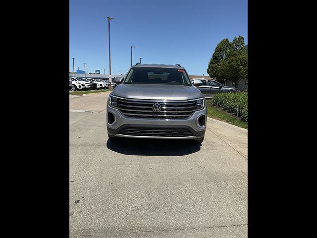 New 2026 Volkswagen Atlas SE AWD/4WD image 2