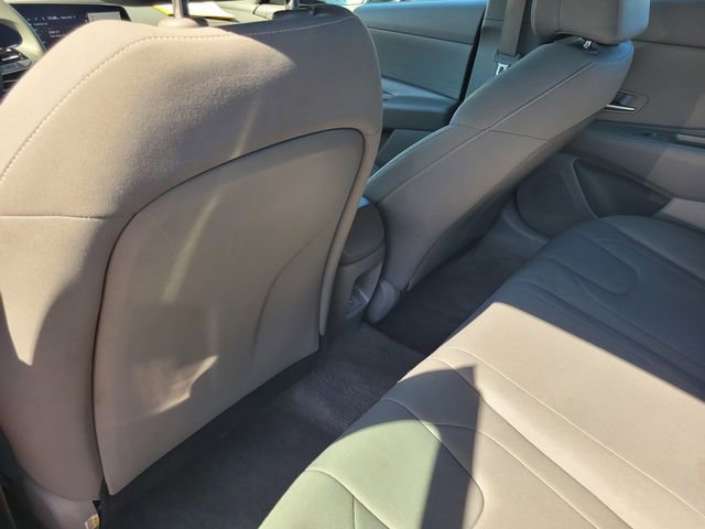 Used 2024 Hyundai Elantra SEL image 14