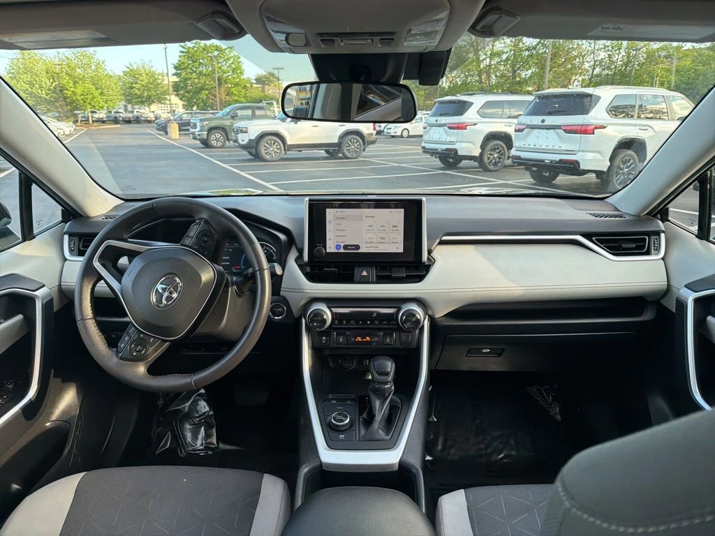 Used 2024 Toyota RAV4 XLE w/ Convenience Package AWD/4WD image 15