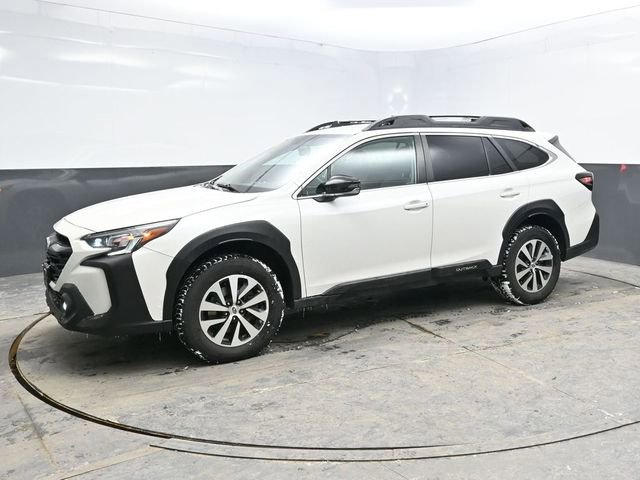 Used 2024 Subaru Outback Premium image 3
