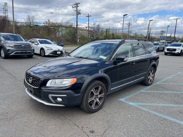 Used 2015 Volvo XC70 T6 Premier Plus AWD/4WD image 2