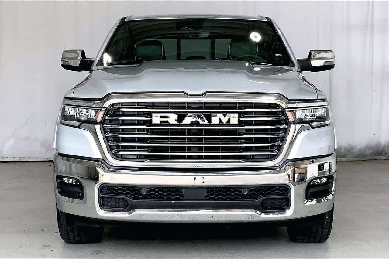 Used 2026 RAM 1500 Laramie AWD/4WD image 2