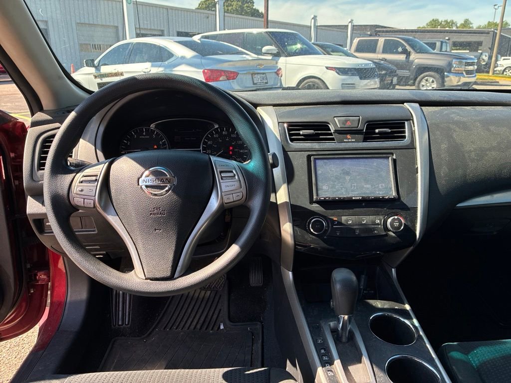 Used 2015 Nissan Altima 2.5 S w/ Power Driver Seat Package FWD image 20
