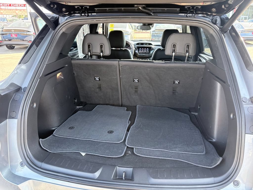 Used 2021 Chevrolet TrailBlazer RS w/ Sun and Liftgate Package AWD/4WD image 27
