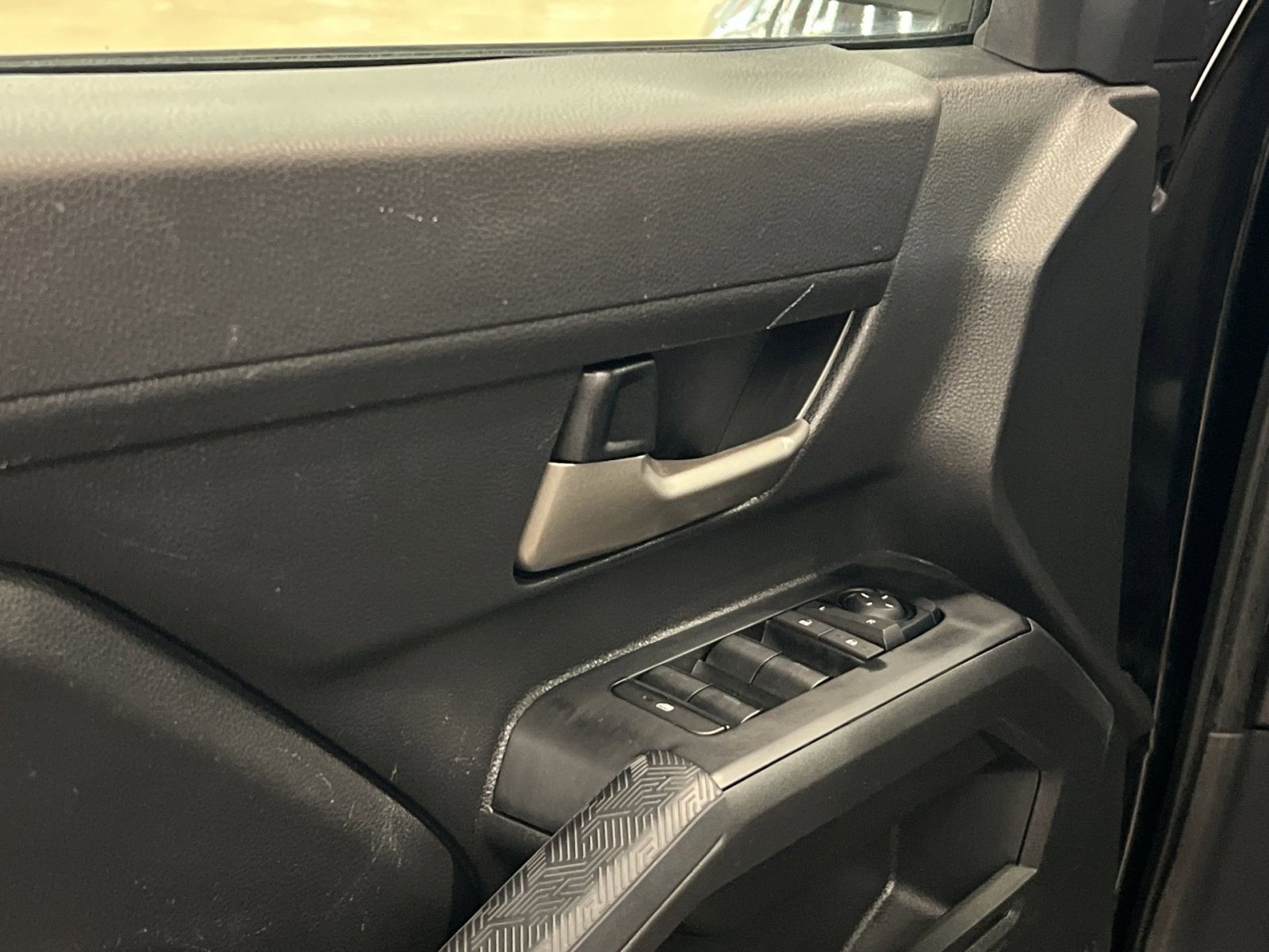 Used 2025 Toyota Tacoma TRD Off-Road image 13