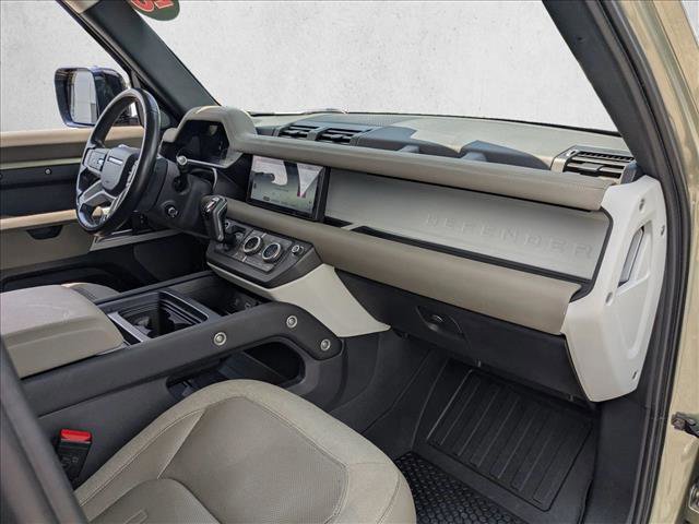 Used 2020 Land Rover Defender 110 SE AWD/4WD image 22