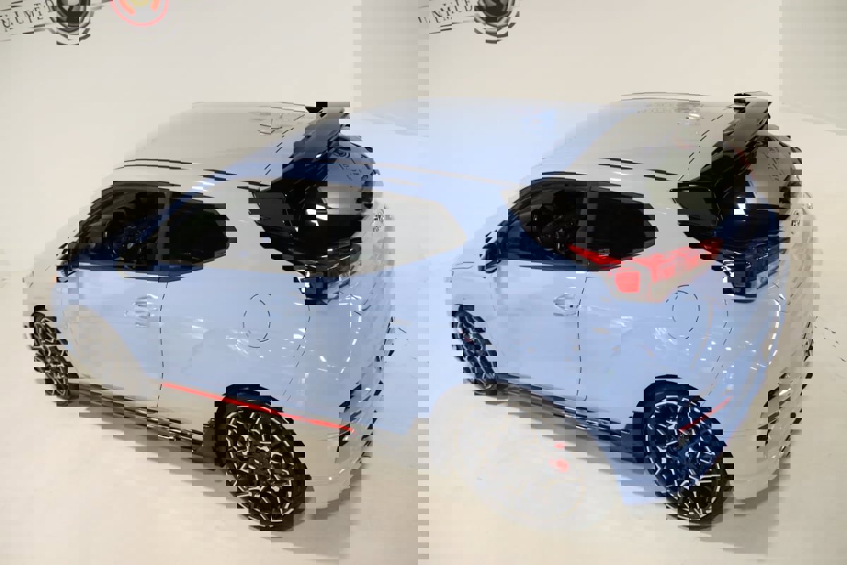 Used 2019 Hyundai Veloster N N w/ Performance Package image 8