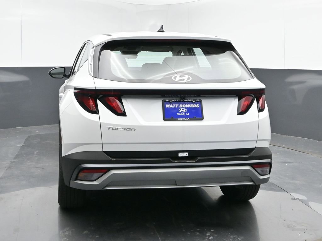 Certified 2025 Hyundai Tucson SE image 4