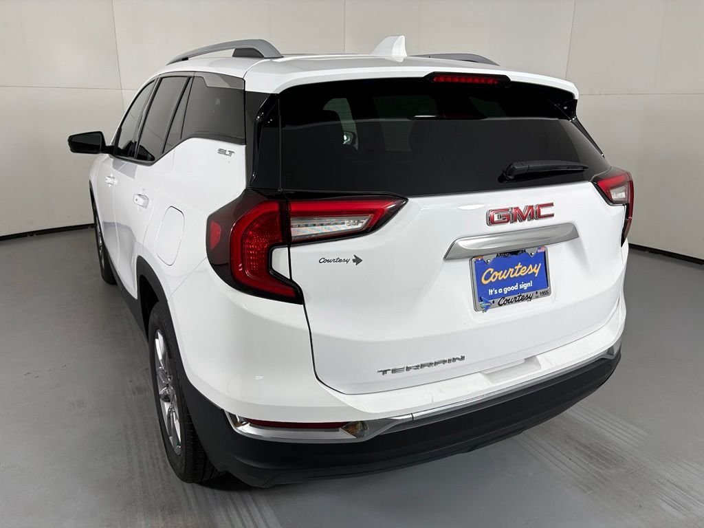 Used 2024 GMC Terrain SLT FWD image 6