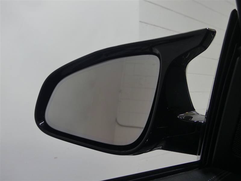 Used 2017 BMW M4 Convertible RWD image 14