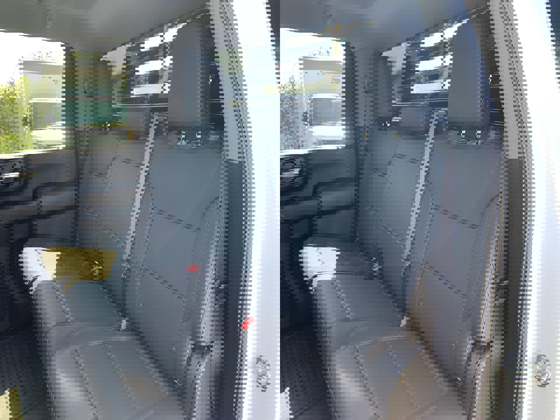 New 2025 GMC Sierra 3500 Pro w/ Convenience Package image 38