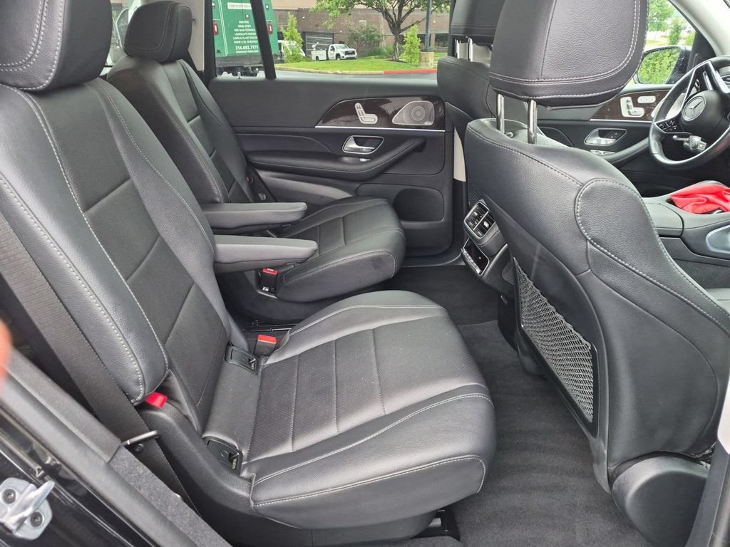 Used 2024 Mercedes-Benz GLS 450 4MATIC image 19