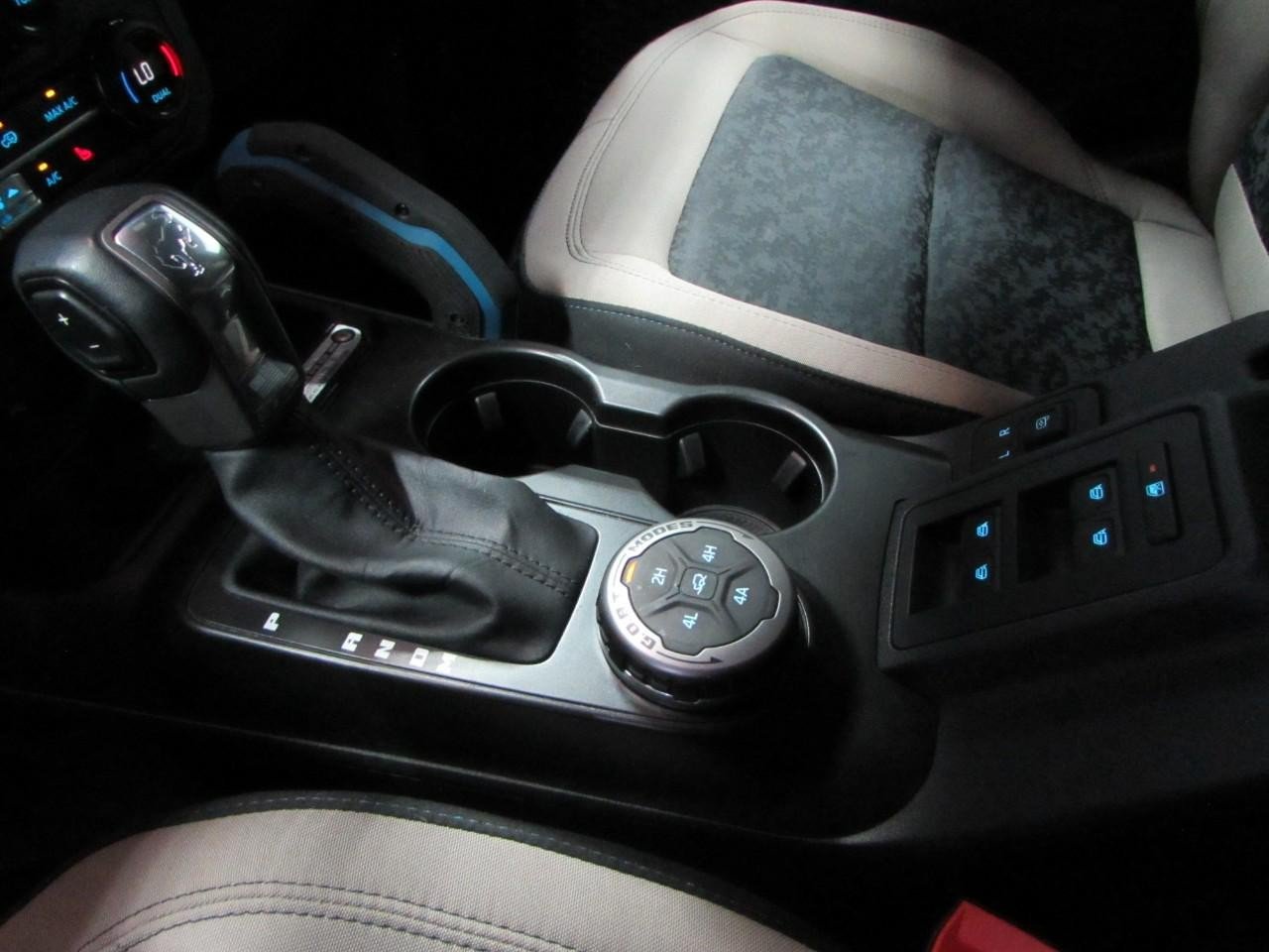 Used 2023 Ford Bronco Wildtrak AWD/4WD image 29