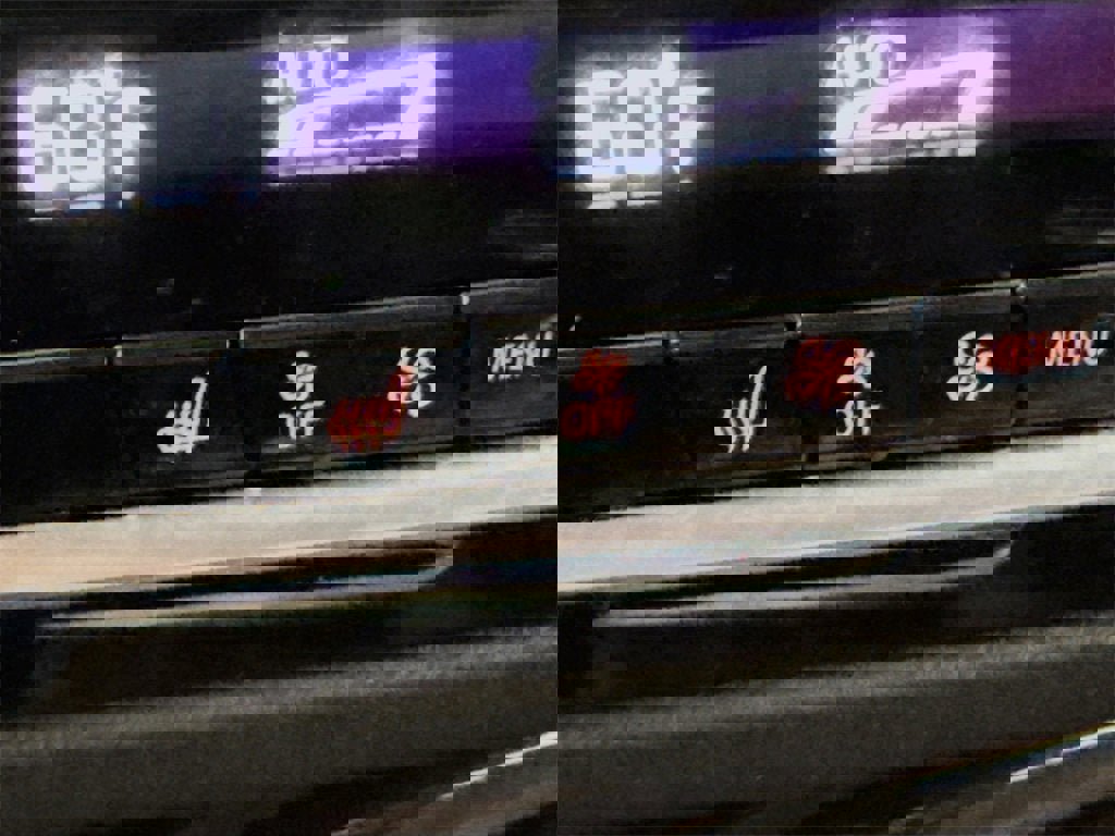 Used 2019 BMW 530i xDrive w/ Convenience Package image 14