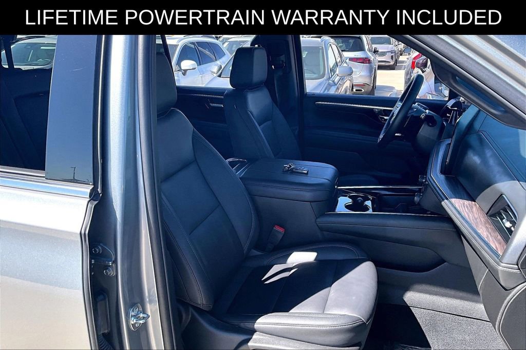 Used 2025 Chevrolet Tahoe LT image 10