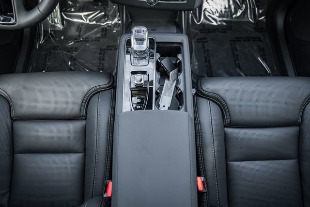 New 2026 Volvo XC90 B6 Ultra w/ Protection Package Premier AWD/4WD image 26