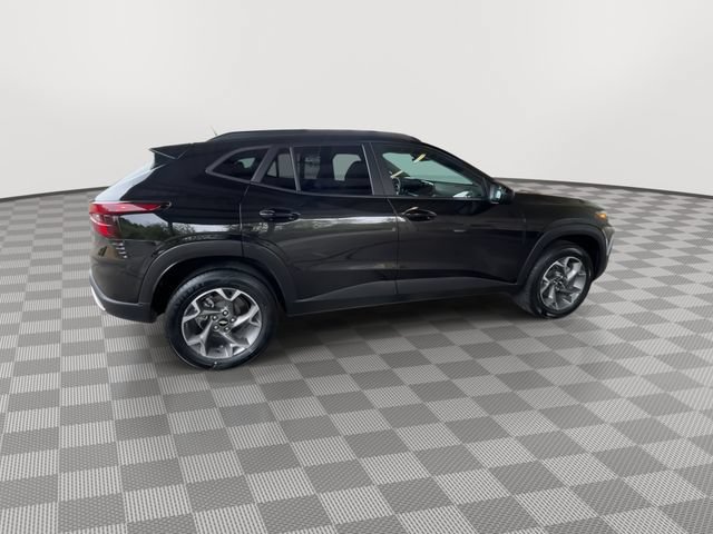Used 2024 Chevrolet Trax LT FWD image 8