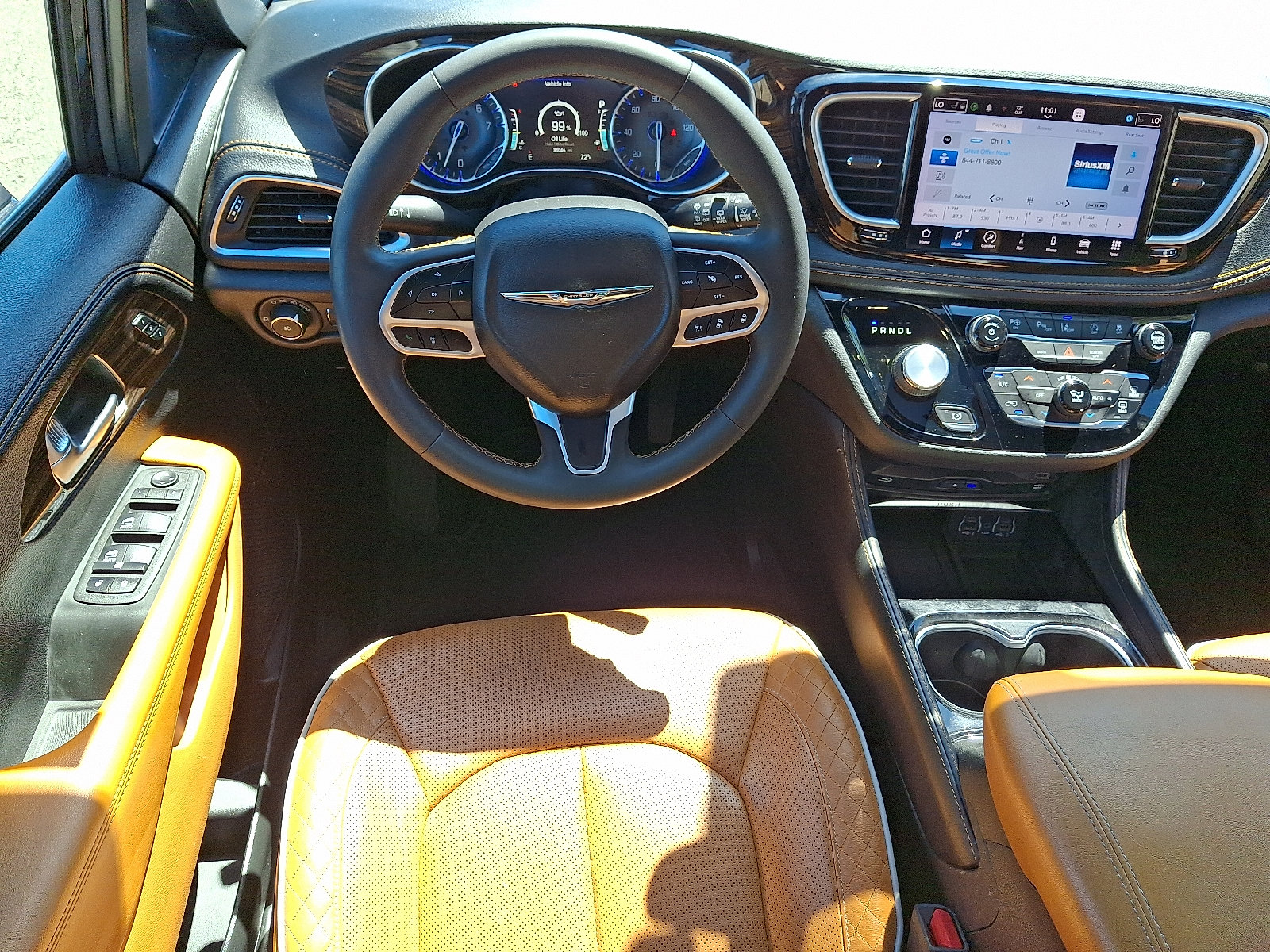 Used 2022 Chrysler Pacifica Pinnacle AWD/4WD image 12
