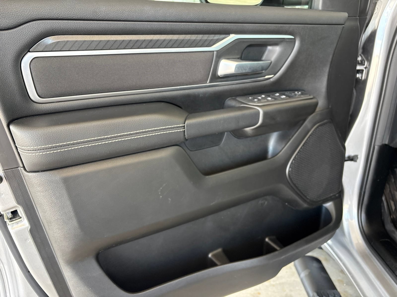 Used 2025 RAM 1500 Lone Star AWD/4WD image 10