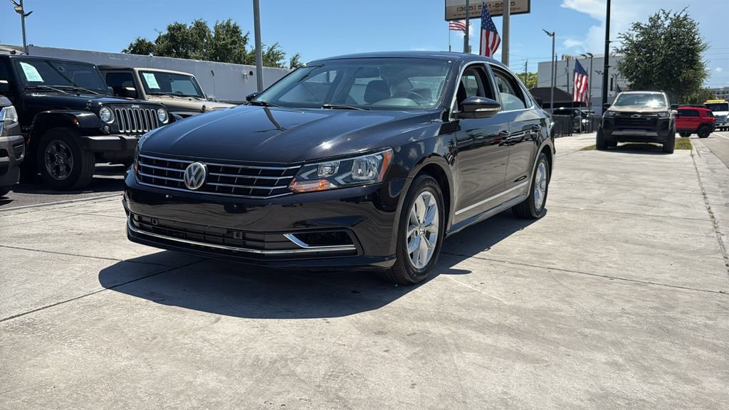 Used 2017 Volkswagen Passat 1.8T S FWD image 10