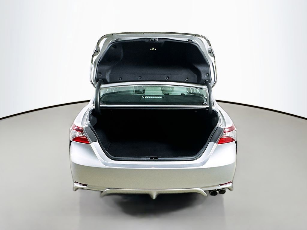 Used 2021 Toyota Camry SE image 28