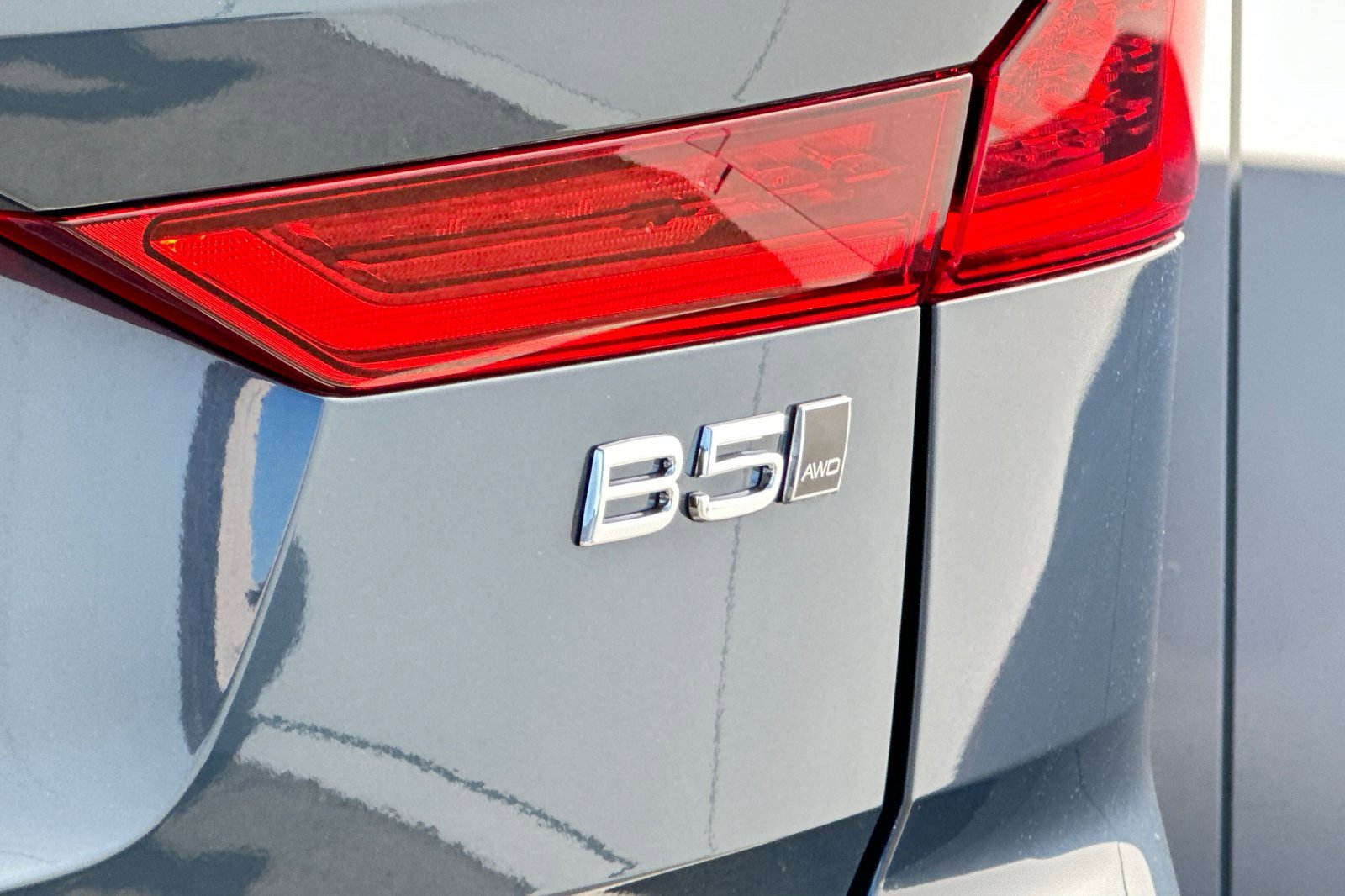 New 2026 Volvo XC60 B5 Ultra w/ Protection Package Premier image 34