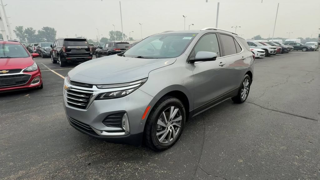 Used 2024 Chevrolet Equinox Premier AWD/4WD image 4