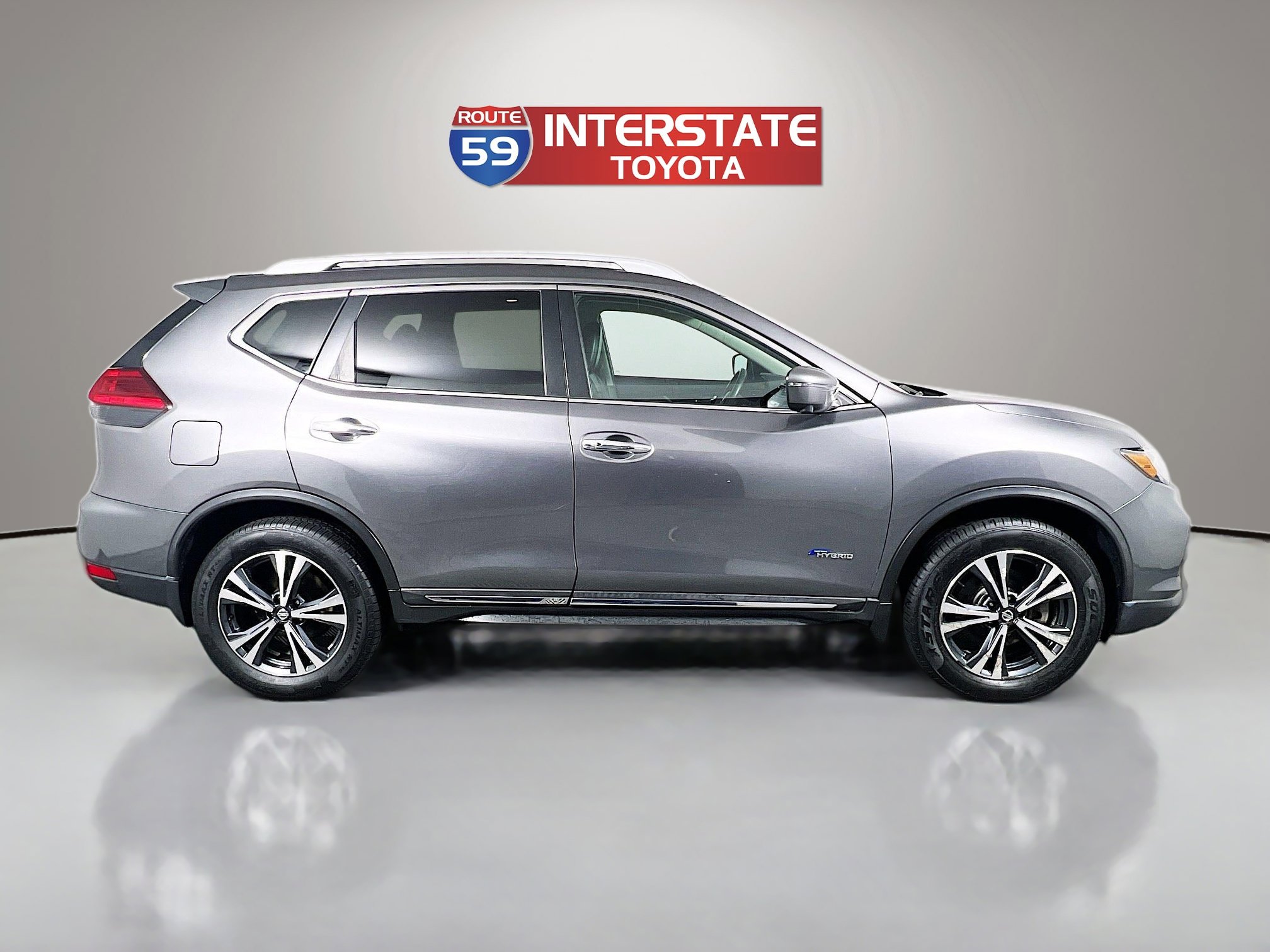 Used 2017 Nissan Rogue SL w/ SL HEV Premium Package image 8