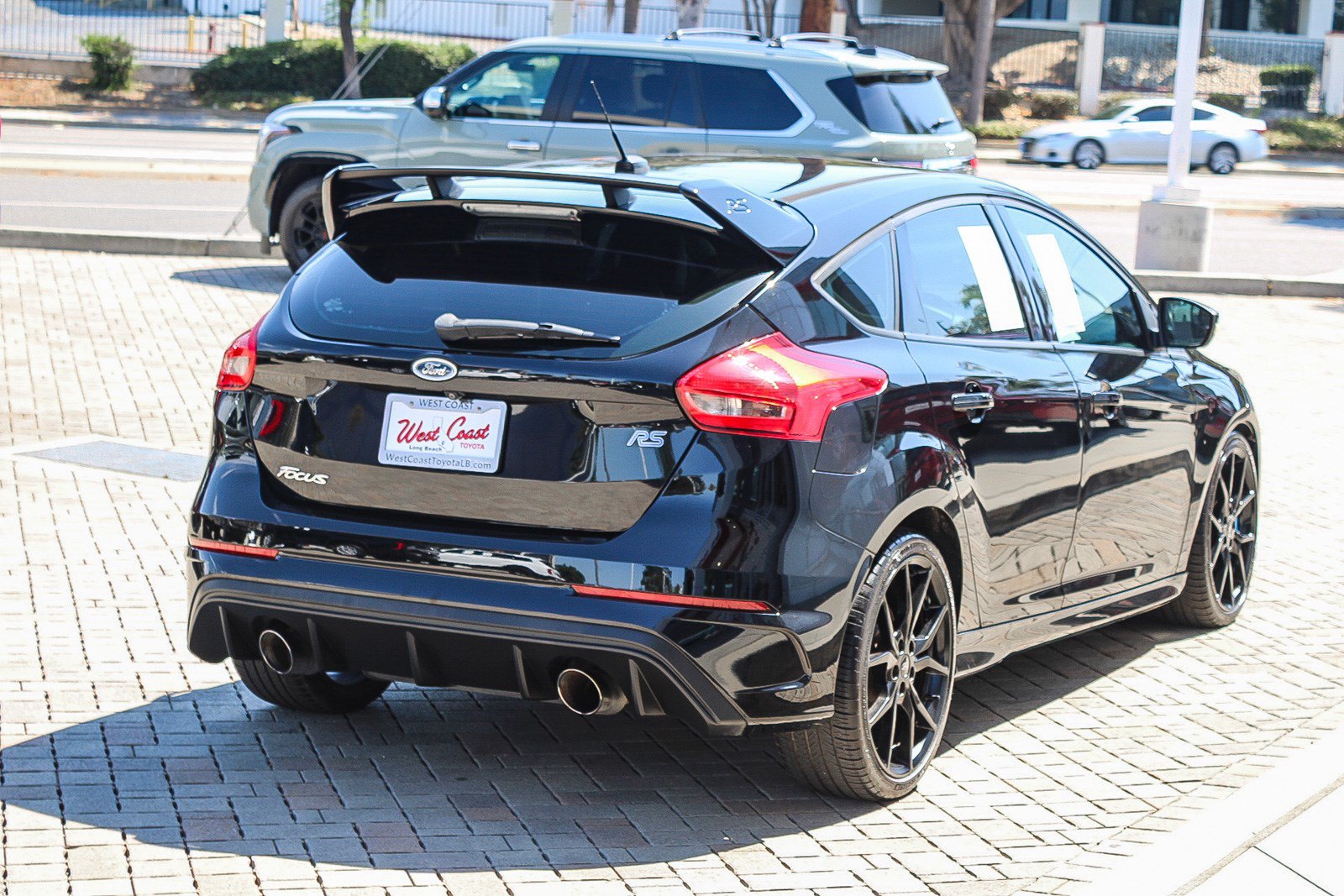 Used 2017 Ford Focus RS AWD/4WD image 7