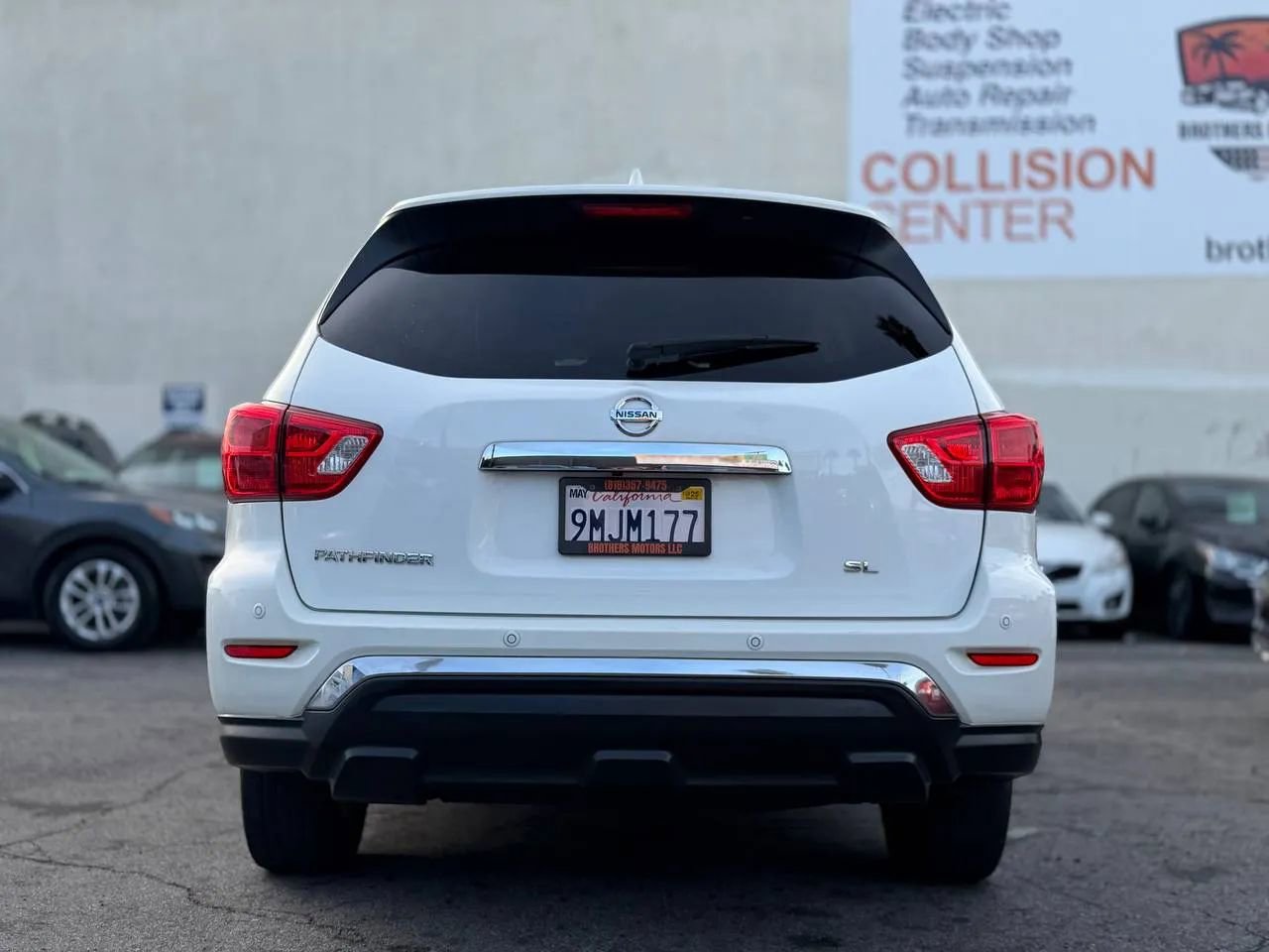 Used 2019 Nissan Pathfinder SL image 10