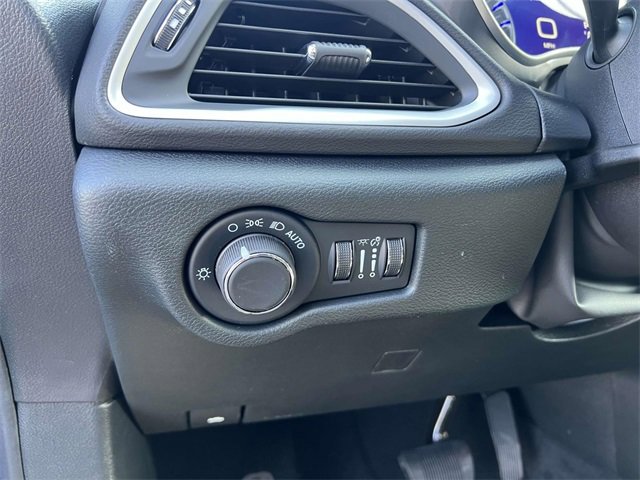 New 2025 Chrysler Voyager LX image 14