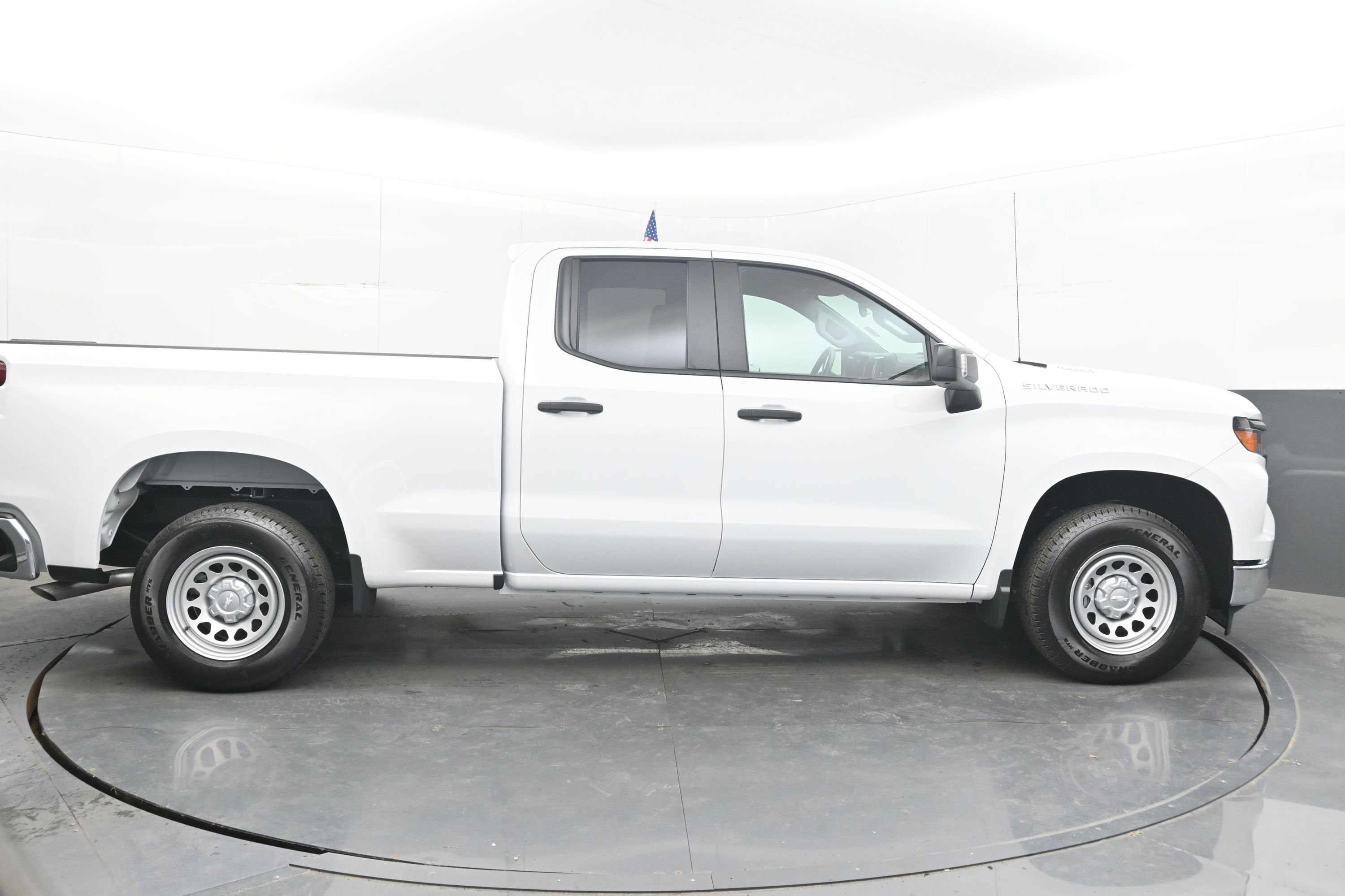 Used 2025 Chevrolet Silverado 1500 W/T w/ WT Safety Package RWD image 10