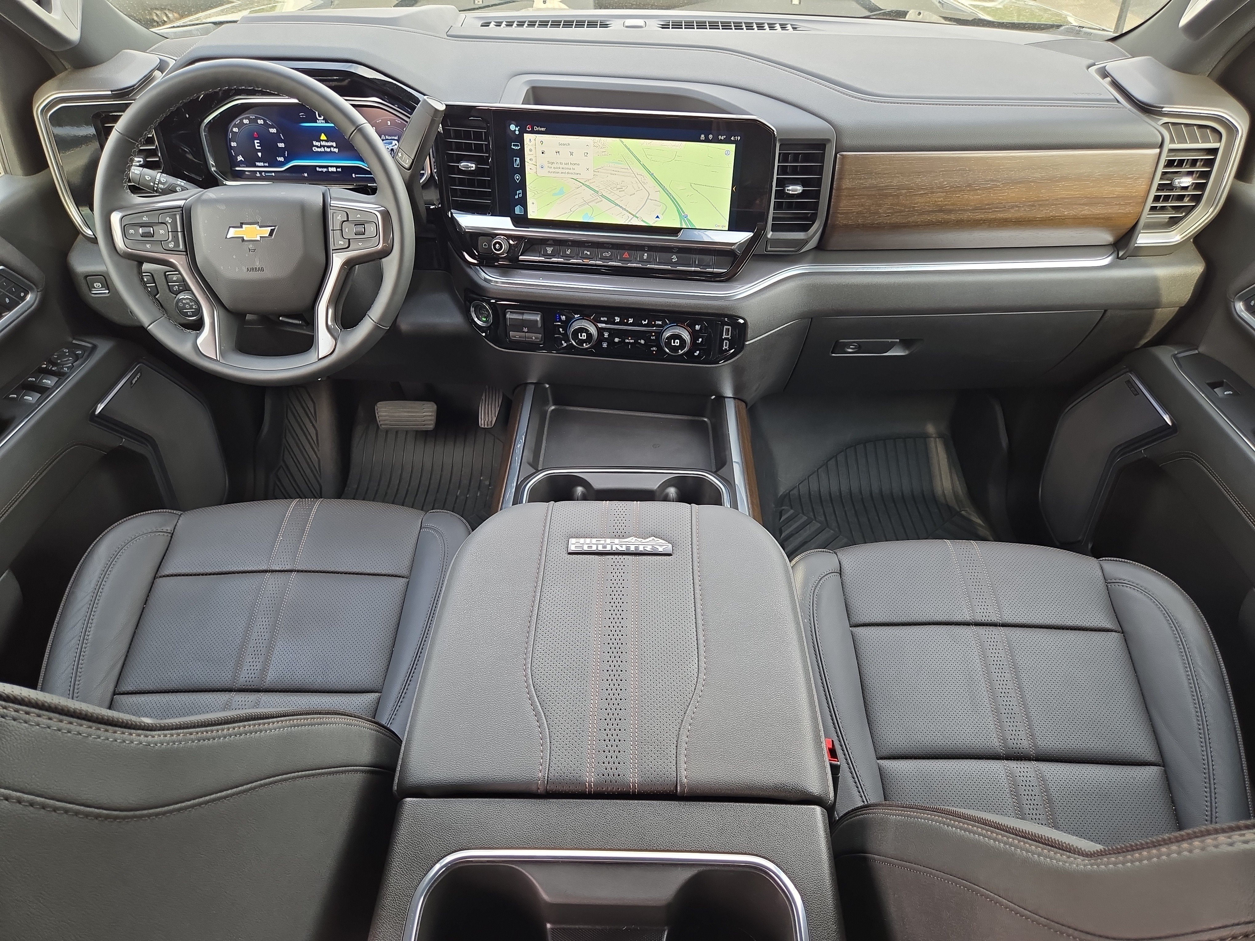 Used 2025 Chevrolet Silverado 2500 High Country w/ Technology Package AWD/4WD image 18