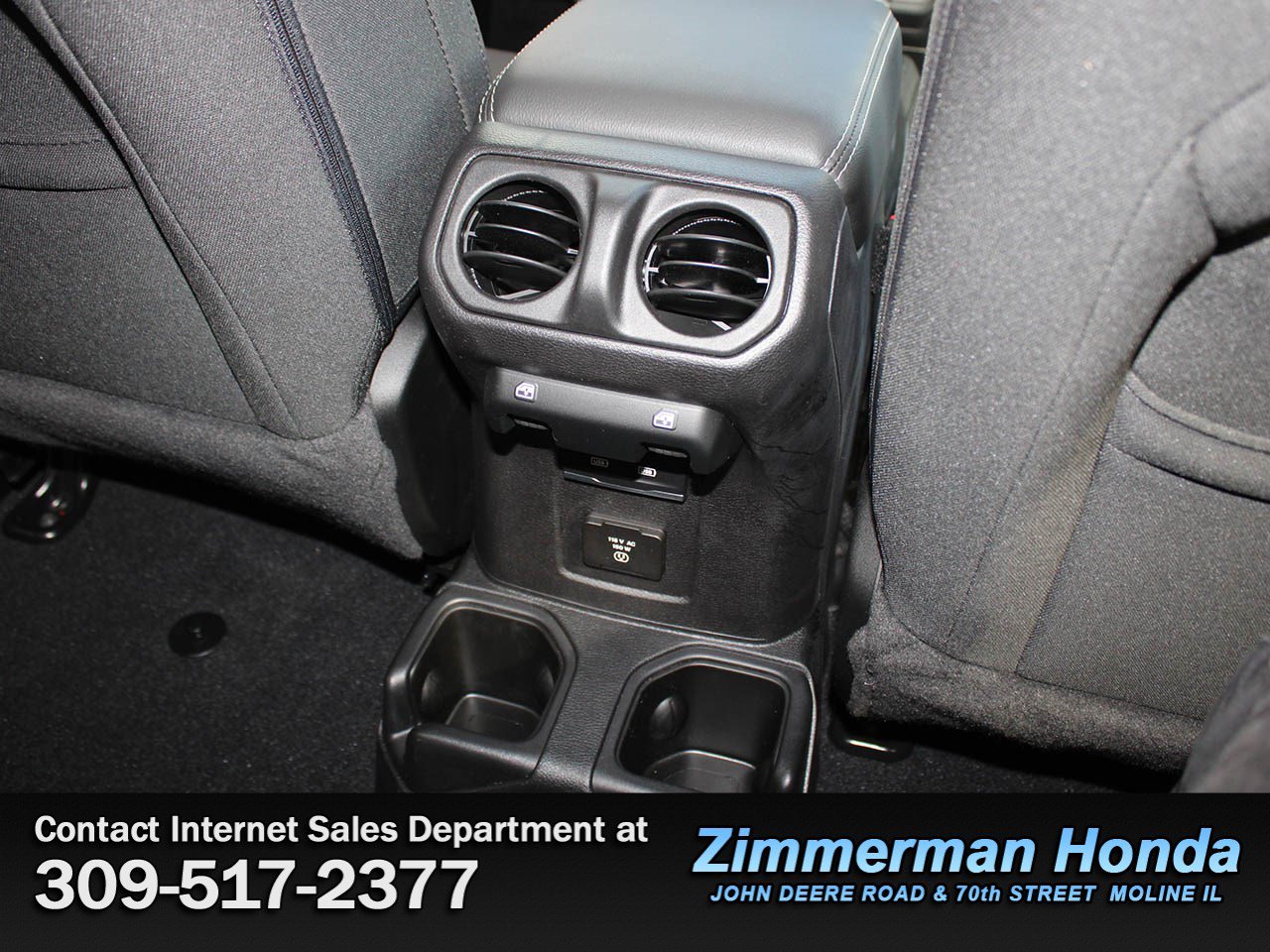 Used 2021 Jeep Wrangler Unlimited Sahara w/ Cold Weather Group AWD/4WD image 9